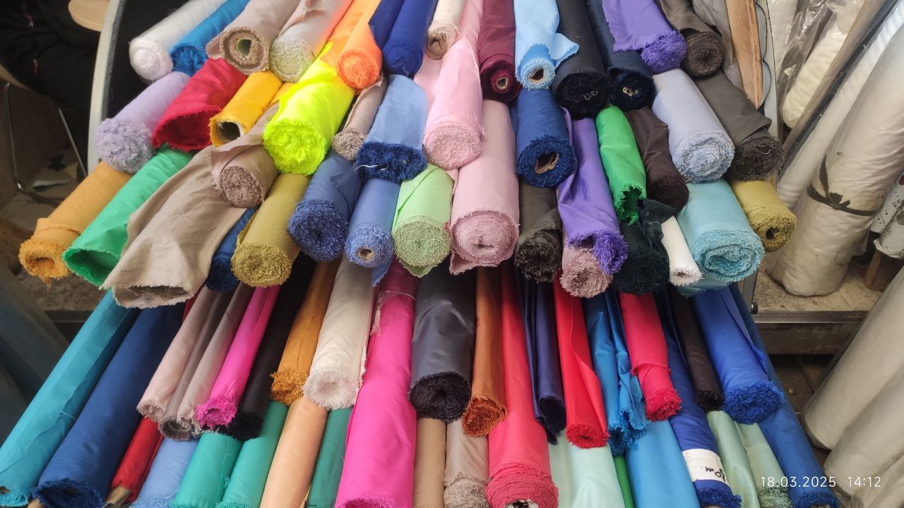 Плащівка Лаке (однотонна)